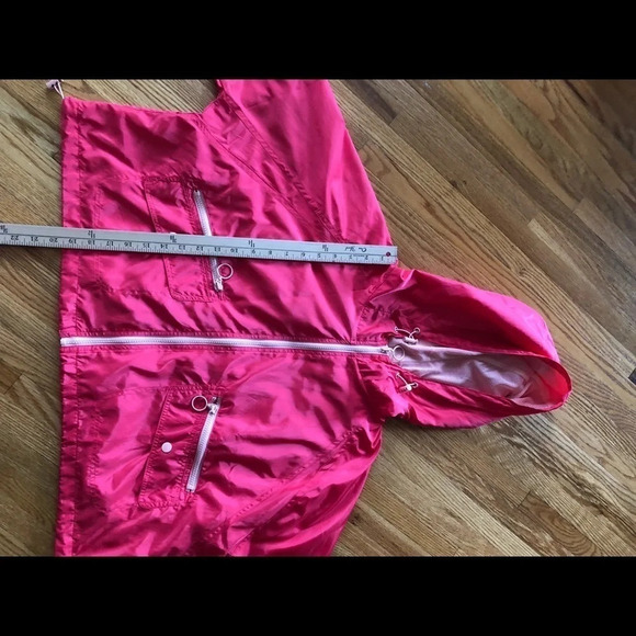 Forever21 rain coat - Picture 5 of 10